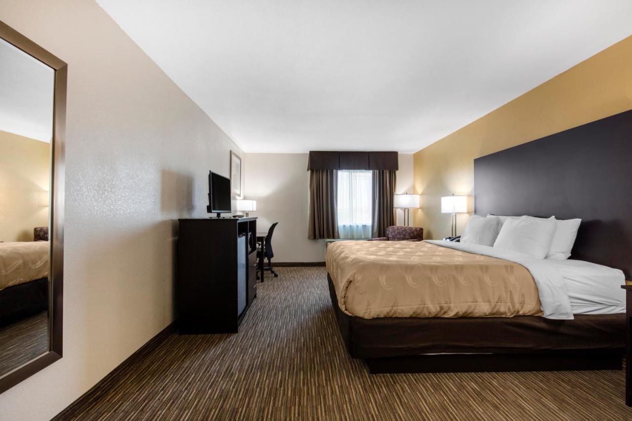 Quality Inn & Suites Metropolis I-24 Exterior foto