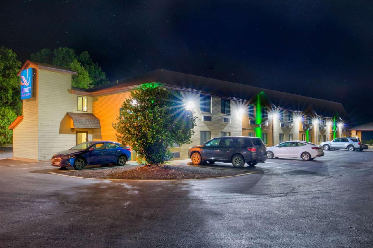 Quality Inn & Suites Metropolis I-24 Exterior foto