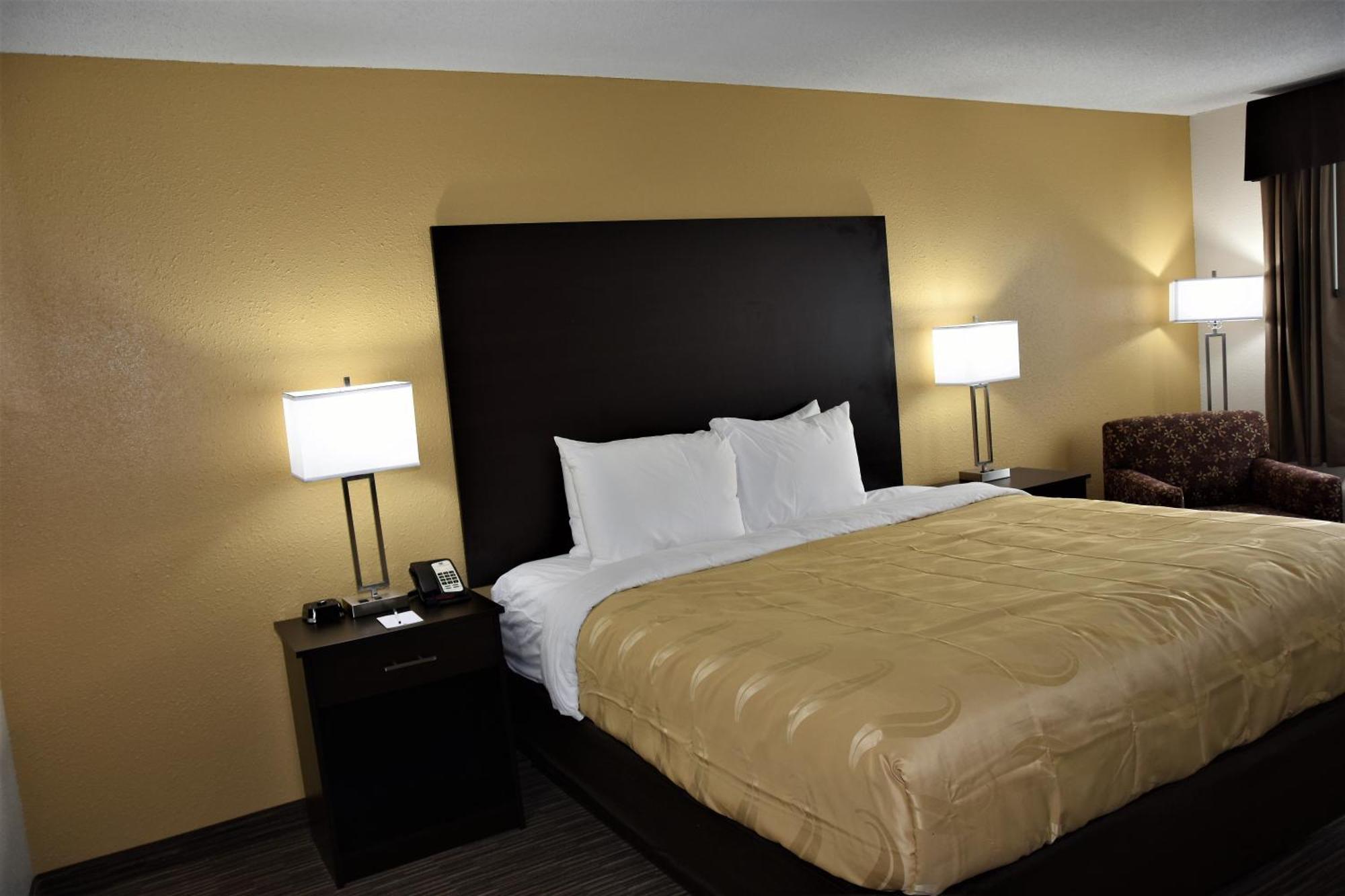 Quality Inn & Suites Metropolis I-24 Exterior foto